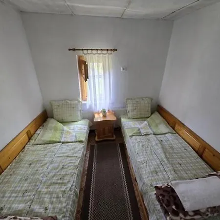 Holiday home бели ружи *